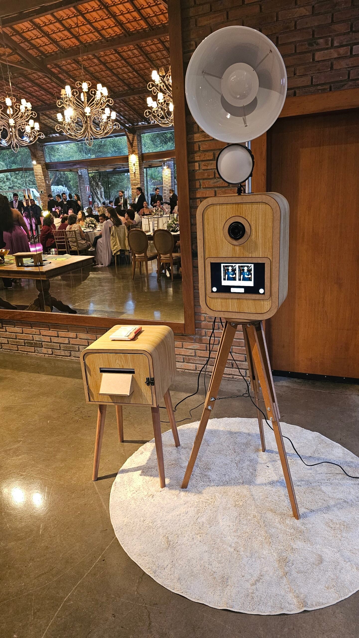 RM360 Experience - Totem Retrô