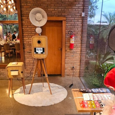 RM360 Experience – Totem retrô RM360 Experience - Totem retrô